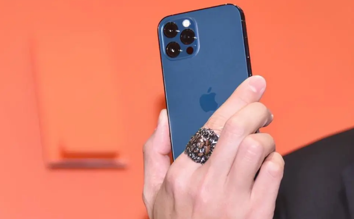 甘南苹果手机维修分享iPhone12系列重启方法教程 